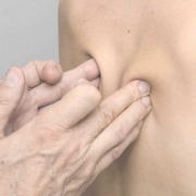 Rücken Nacken Schulter Massage im Detail