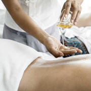 Öl Massage im Detail